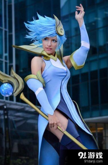 lol大元素使拉克丝cosplay图片 拉克丝coser美女图