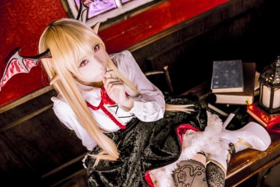 【软妹萌娘】满满的诱惑！Coser《子れいあ》身材超火辣