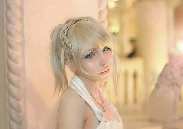 [软妹萌娘]美国coser-RoxyChan扮演人造人18号超还原