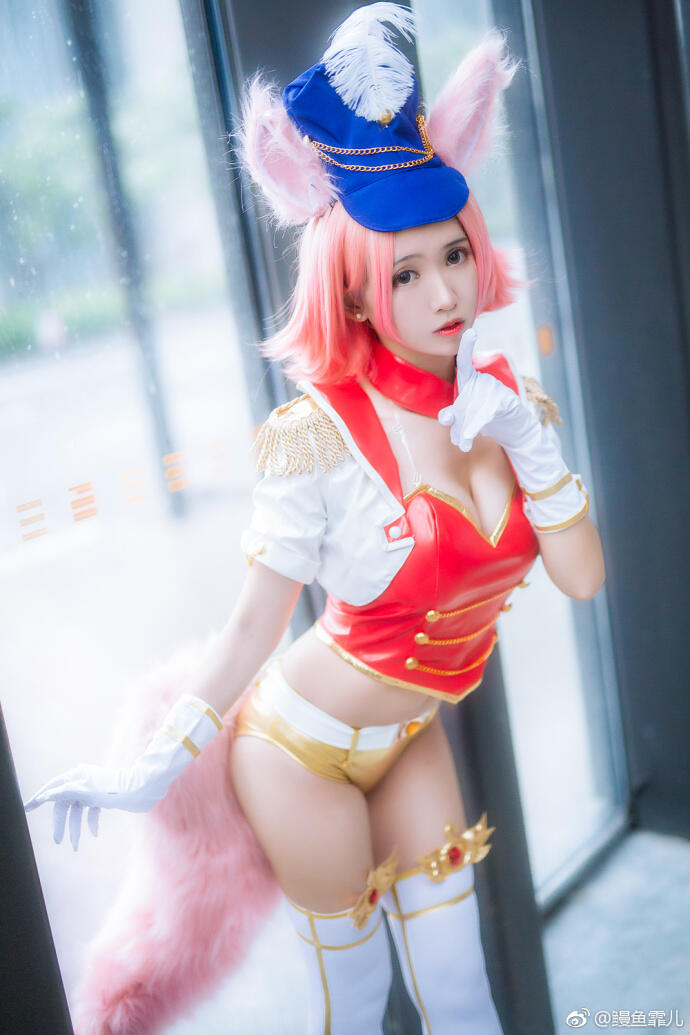 【软妹萌娘】超人气美腿COSER-鳗鱼霏儿-是个天然呆（自称）