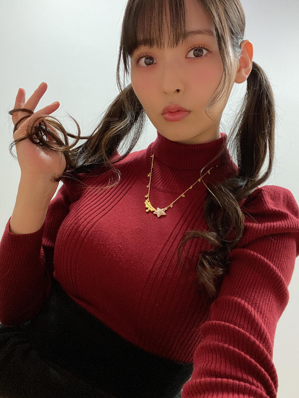 美女声优上坂堇过生日，最新写真集同时发布