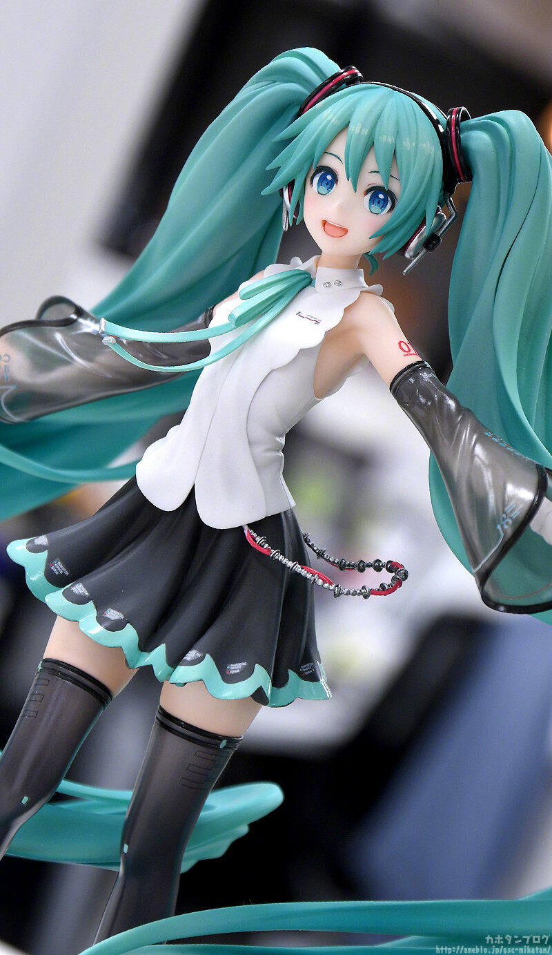 GSC《VOCALOID》MIKU 初音未来 NT 1/8比例手办