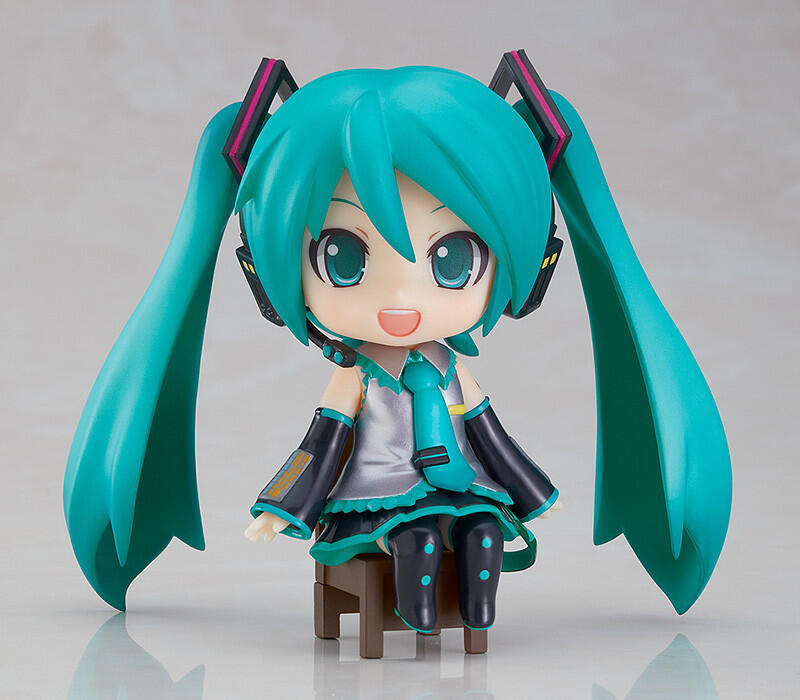 GSC 初音未来 MIKU 坐吧粘土人 手办 预定