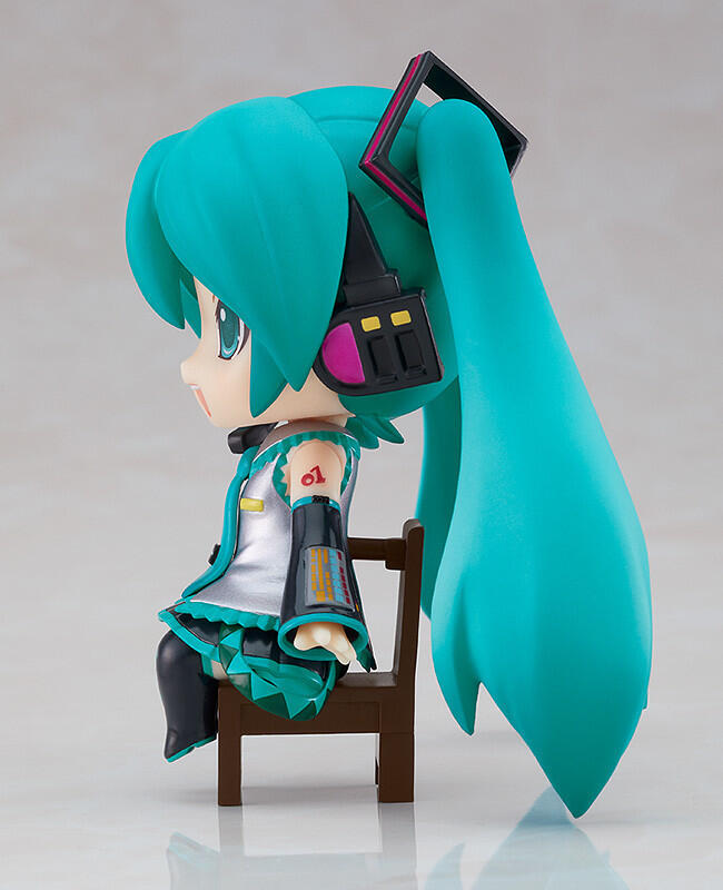 GSC 初音未来 MIKU 坐吧粘土人 手办 预定