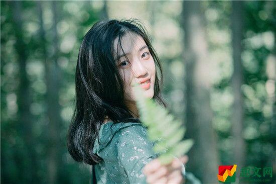 18-25card中国大学的第一次女主播真实颜值曝光，网友：如仙女下凡